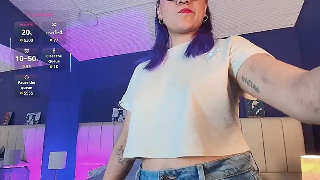 LuanEter online show from November 13, 3:44 pm