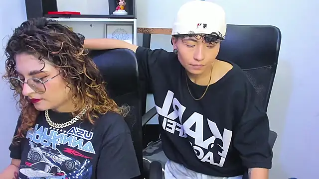 EmiliRouse  online show from November 9, 5:25 am