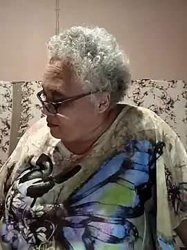 juicyboode online show from November 1, 5:50 pm