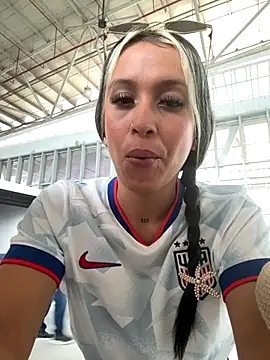 KIMBERLYPULIDO online show from November 4, 8:58 pm