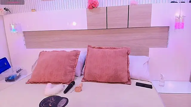 Kaoriabyss  online show from November 8, 9:09 pm