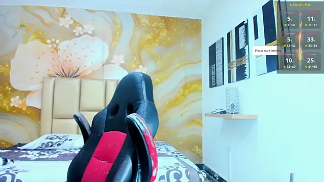 NahomiWalker  online show from April 2, 7:55 pm