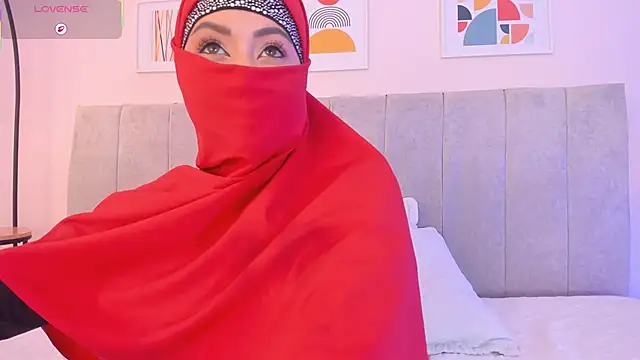 fatiima  online show from March 28, 7:24 pm