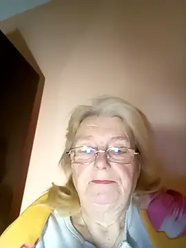 AmyLove353 online show from February 11, 5:09 am