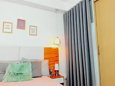 Abbie royy online show from November 4, 11:59 am