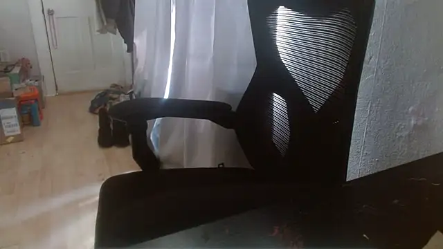 stacybanks online show from March 15, 4:42 pm