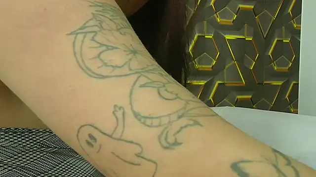 ashely 7 online show from October 28, 6:24 pm