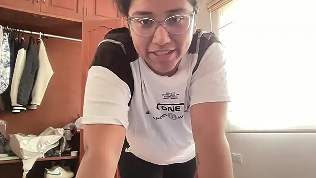 Kmiii21 online show from November 29, 6:45 pm