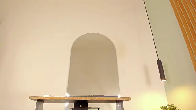 Miss ambrer  online show from April 17, 4:47 am