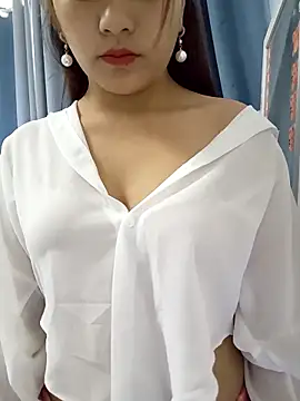 love-xx online show from October 31, 2:13 am