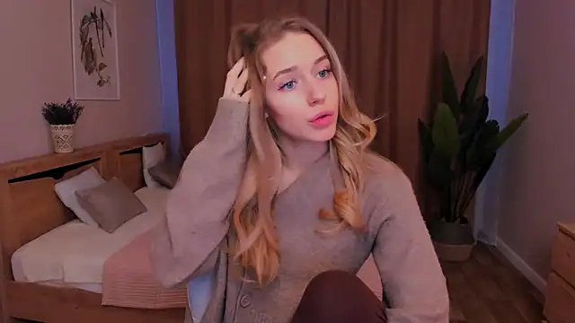 sassy cutie online show from February 7, 2:54 pm