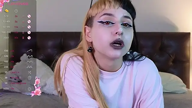  JustCass  online show from December 1, 12:52 pm