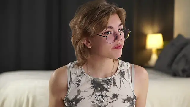 MelodyBaur online show from November 11, 12:02 pm