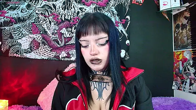 GothGaby online show from November 2, 4:38 am