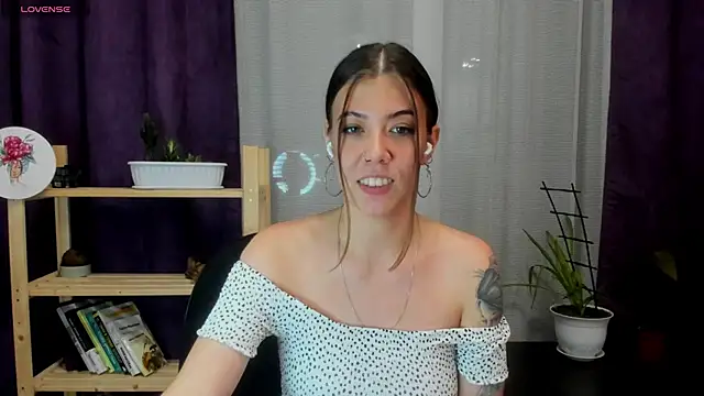 twinkle rosie online show from November 29, 6:23 pm