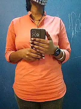 Rinki hoty online show from October 25, 7:05 am