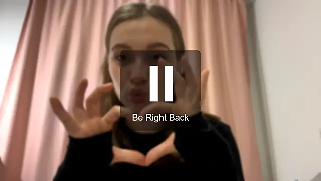 Kira Sanders online show from October 24, 7:32 pm