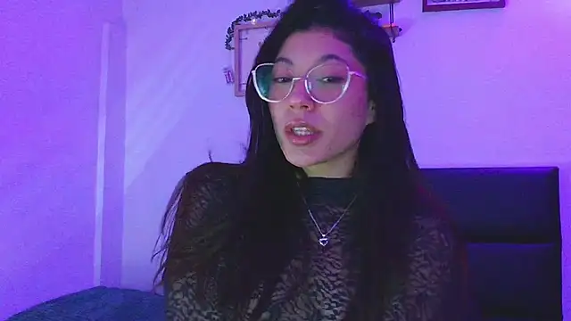 LissyM online show from December 22, 5:05 pm