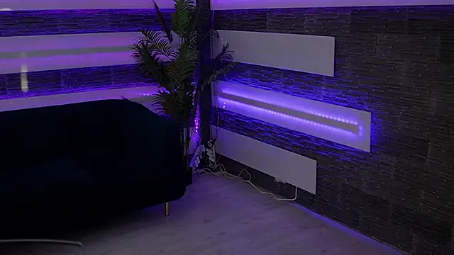 SexyCelline online show from April 17, 4:14 am