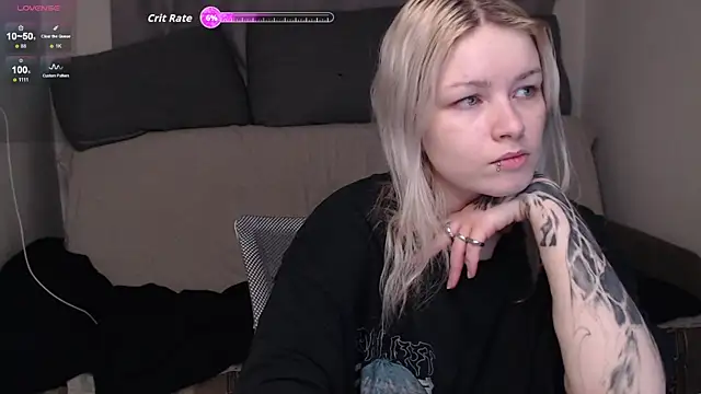 CherryNight6 online show from December 18, 10:25 pm