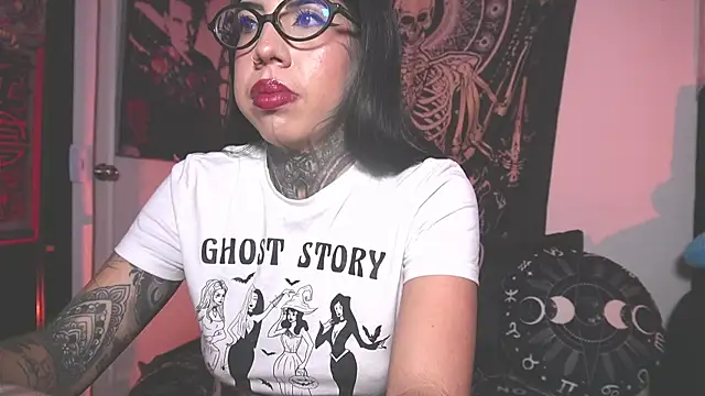 Dalia Vorhees online show from January 7, 2:04 am