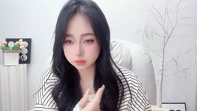 Love-hanzaizai718 online show from December 17, 3:16 pm