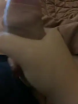 PassionCoupleLove online show from November 4, 9:20 pm