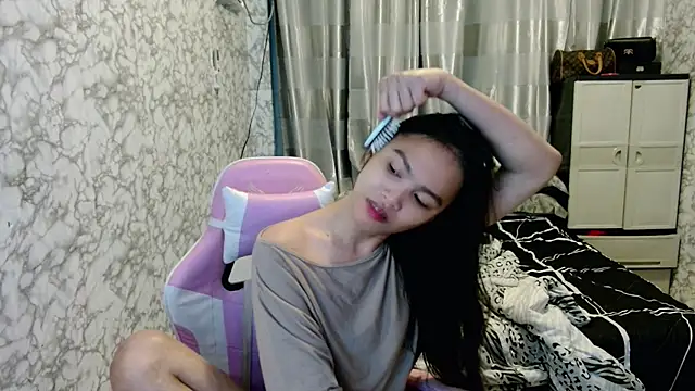  Lachica  online show from February 1, 7:34 pm