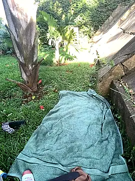 BubblesLovexox online show from April 1, 2:03 pm