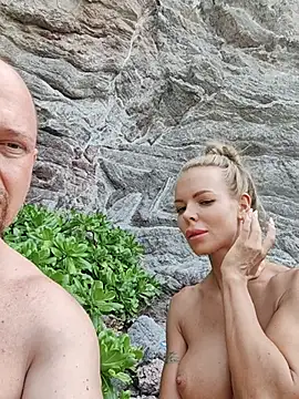 NikAndKate online show from February 19, 7:19 am