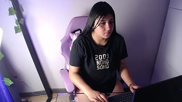  Asshley bensoon  online show from December 16, 1:44 am