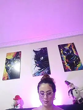 Caroline Jons online show from December 14, 10:43 am