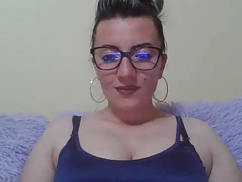 blondinaali online show from October 26, 3:18 pm