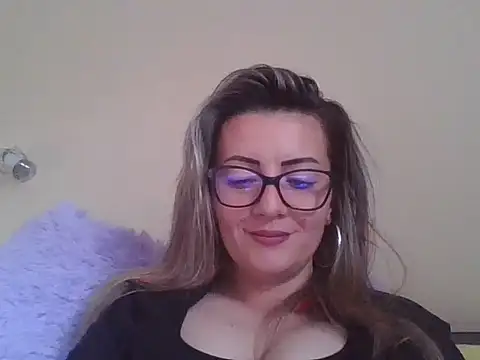 blondinaali online show from October 28, 11:49 am