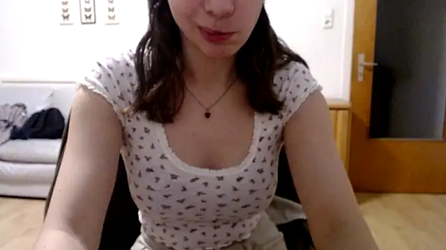 bellefleurrr online show from November 4, 9:42 pm