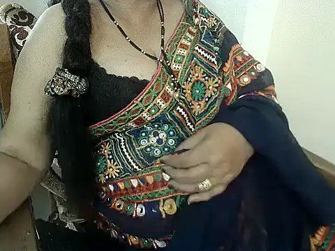 Snapshot of TABOOBREAKERS chatting on September 24, 8:35 am TABOOBREAKERS online show from September 24, 8:35 am