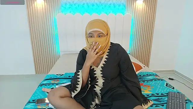 Lina arabiann online show from November 30, 11:20 pm