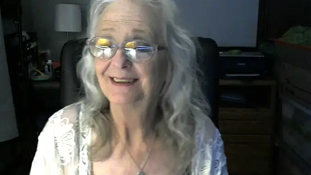 JoleneDelacroix online show from December 15, 2:06 am