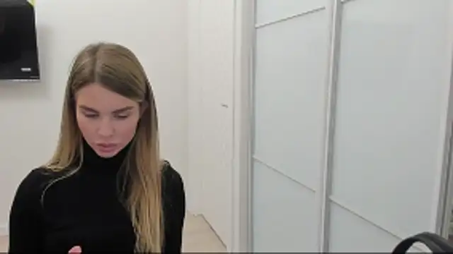 LinaBey online show from November 3, 12:20 pm