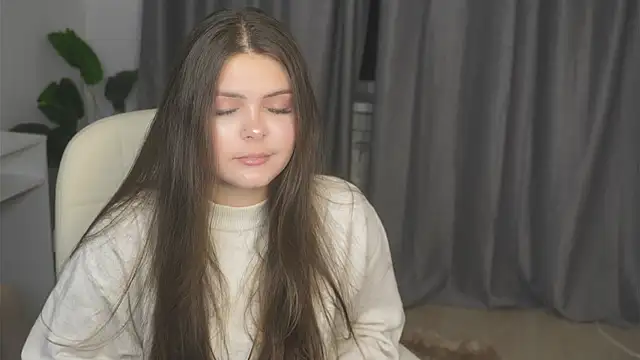 AdelinaIbraham online show from October 28, 3:40 pm