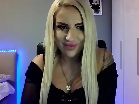 BlondLeyla online show from November 5, 5:51 pm