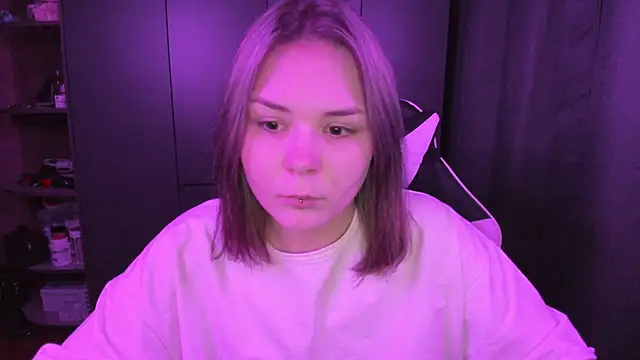 sophia lix online show from December 21, 11:58 am