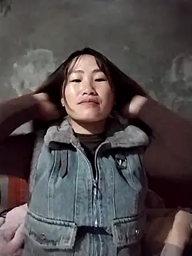 emini-xx online show from November 28, 9:23 am