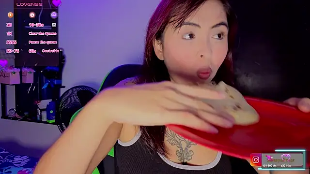 Hinatta-Tatto1 online show from December 15, 3:06 pm