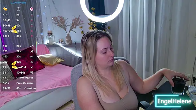 EngelHelene online show from November 27, 7:06 pm