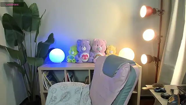 Meganpeach  online show from November 29, 12:42 pm