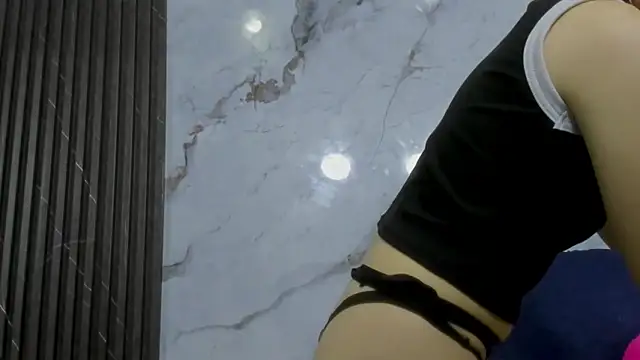 HannMachinne online show from December 15, 8:36 pm