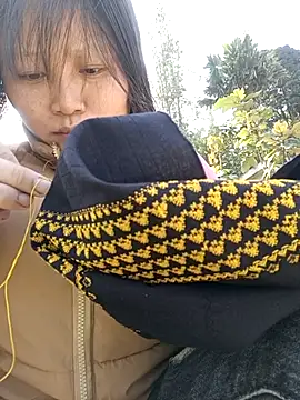 yoyo-mi online show from December 19, 5:54 am