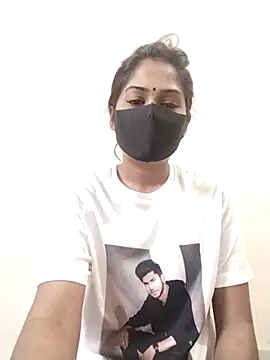 Green LaDY66 online show from November 2, 10:51 am