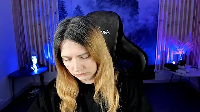 AleksaLaurent online show from November 10, 5:35 am